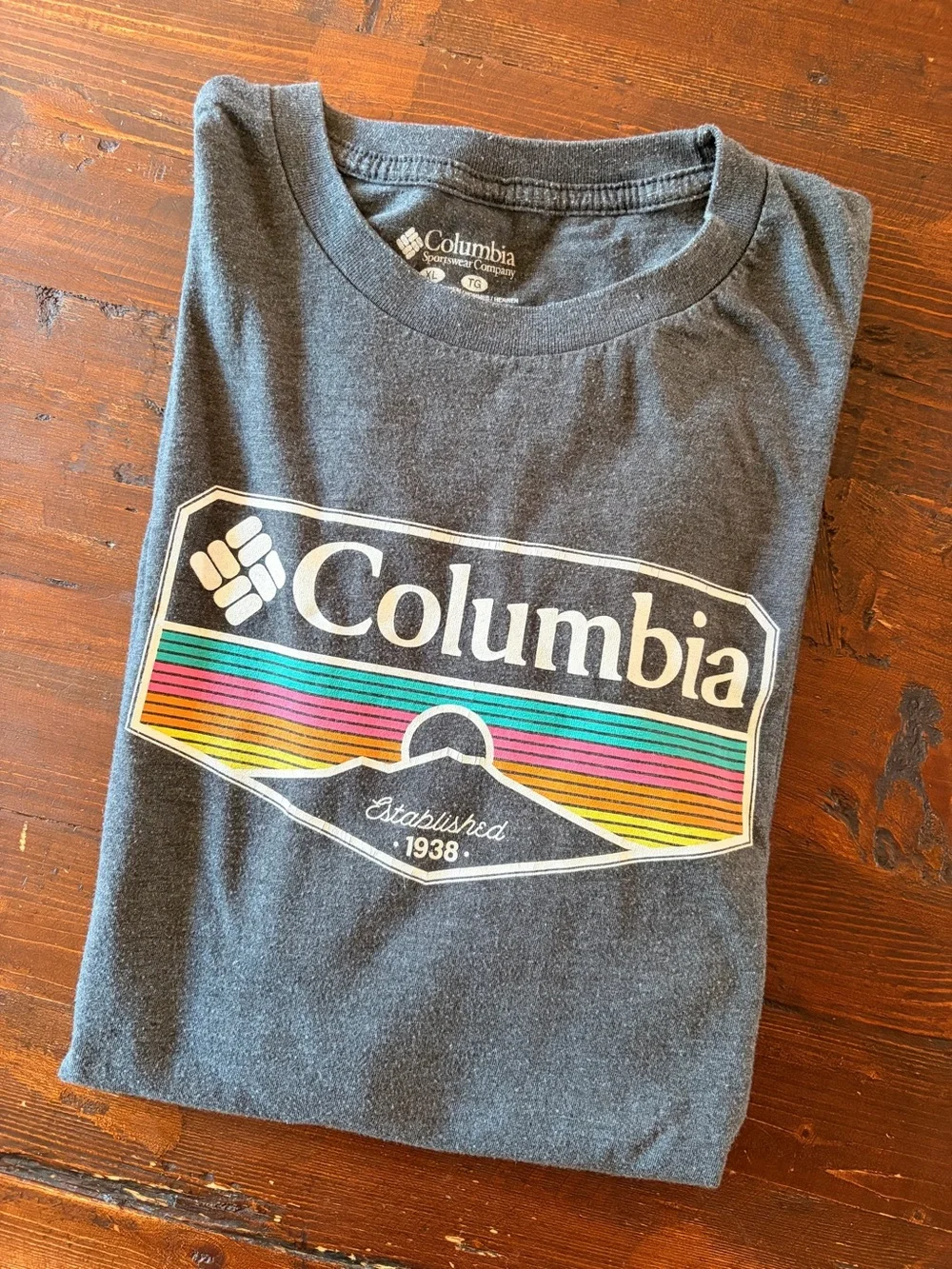 Lot of 4 J. Crew & Columbia Tees in Yellow, White, Charcoal, Pale Yellow